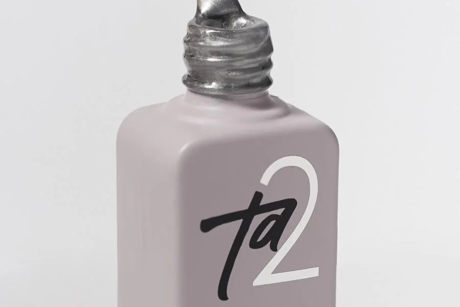 Ta2 / GEL POLISH WISH №001