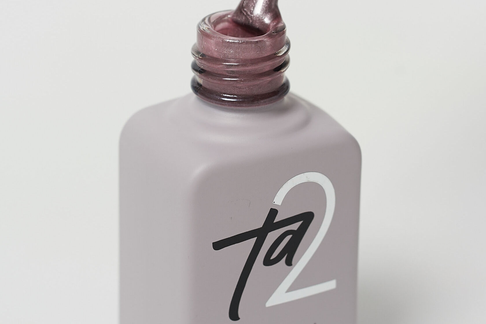 Ta2 / GEL POLISH WISH №010