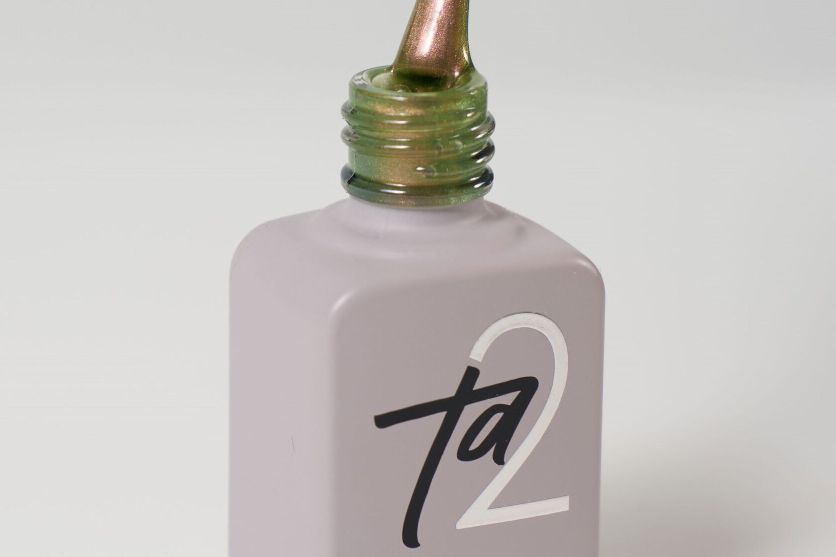 Гель-лак Ta2 / GEL POLISH ECHO №001