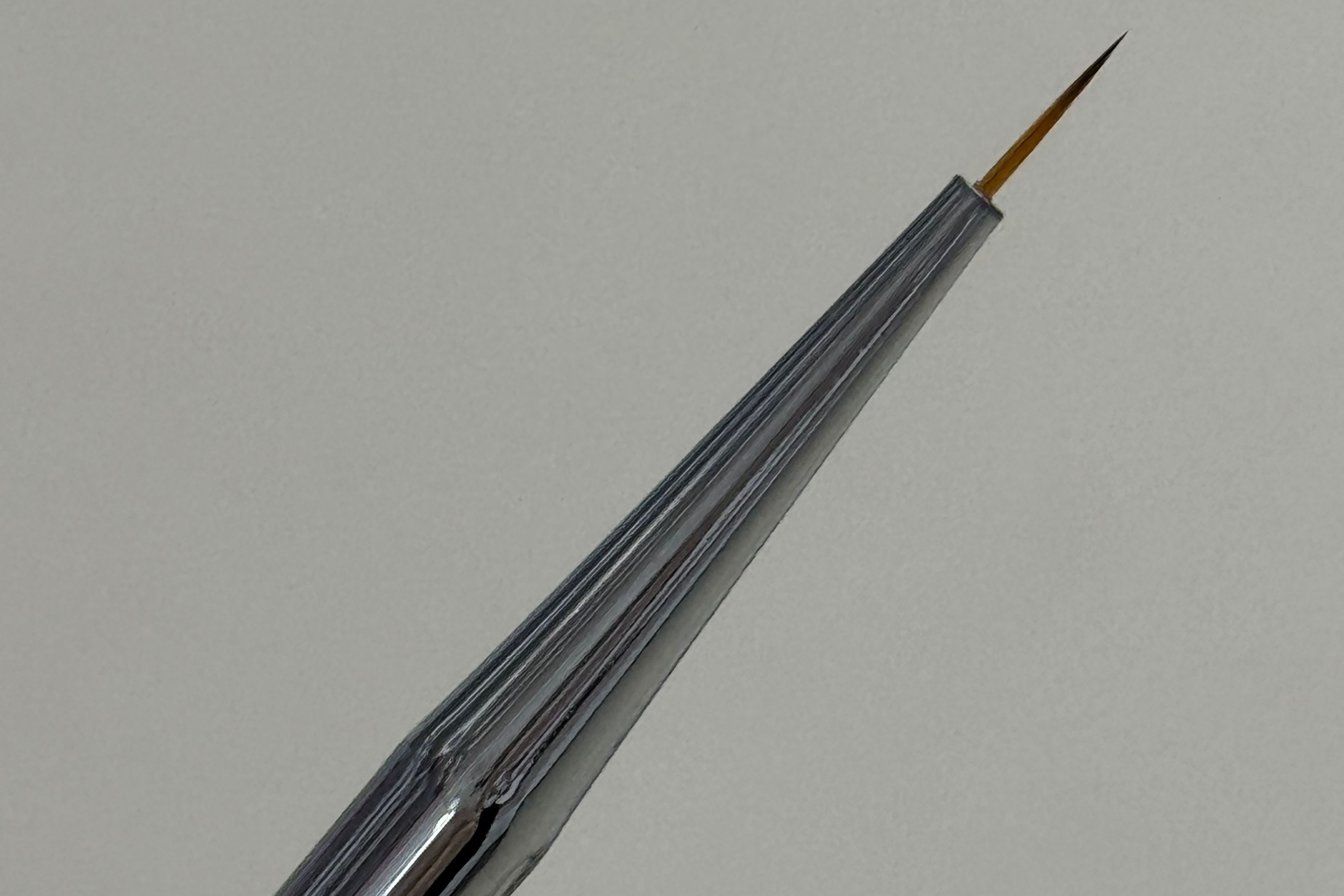 Lisanail, кисть тонкая для дизайна (короткая) 